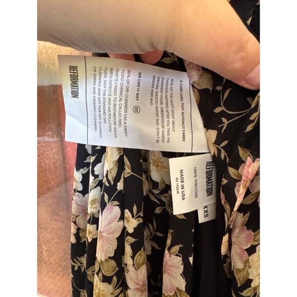 Women's Boho Reformation Carina Wrap Midi Dress in Celeste Floral size XXS - Picture 4 of 5